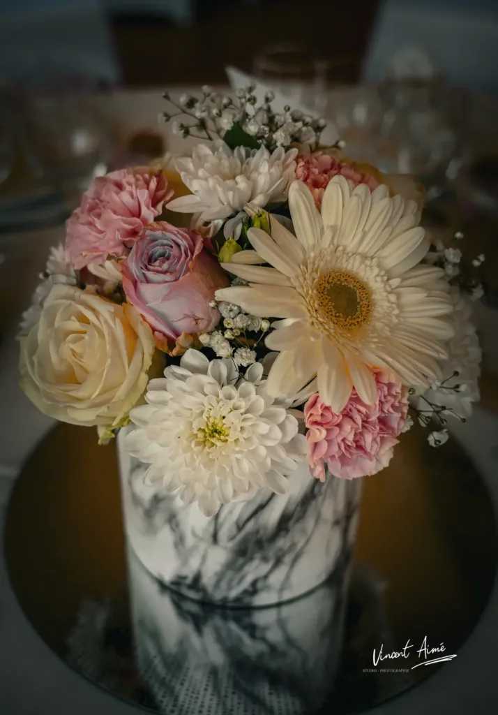 Bouquet de fleurs de couleur rose/blanc pastel